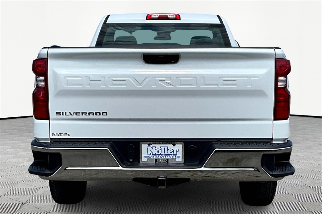 2024 Chevrolet Silverado 1500 photo 4