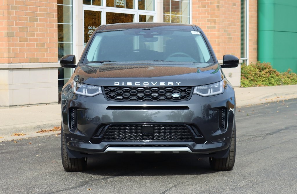 2025 Land Rover Discovery Sport S photo 3