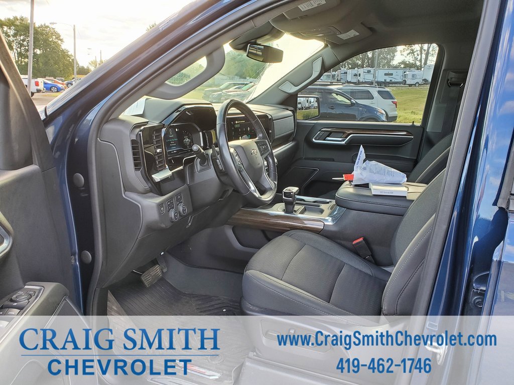 2022 Chevrolet Silverado 1500 RST photo 10