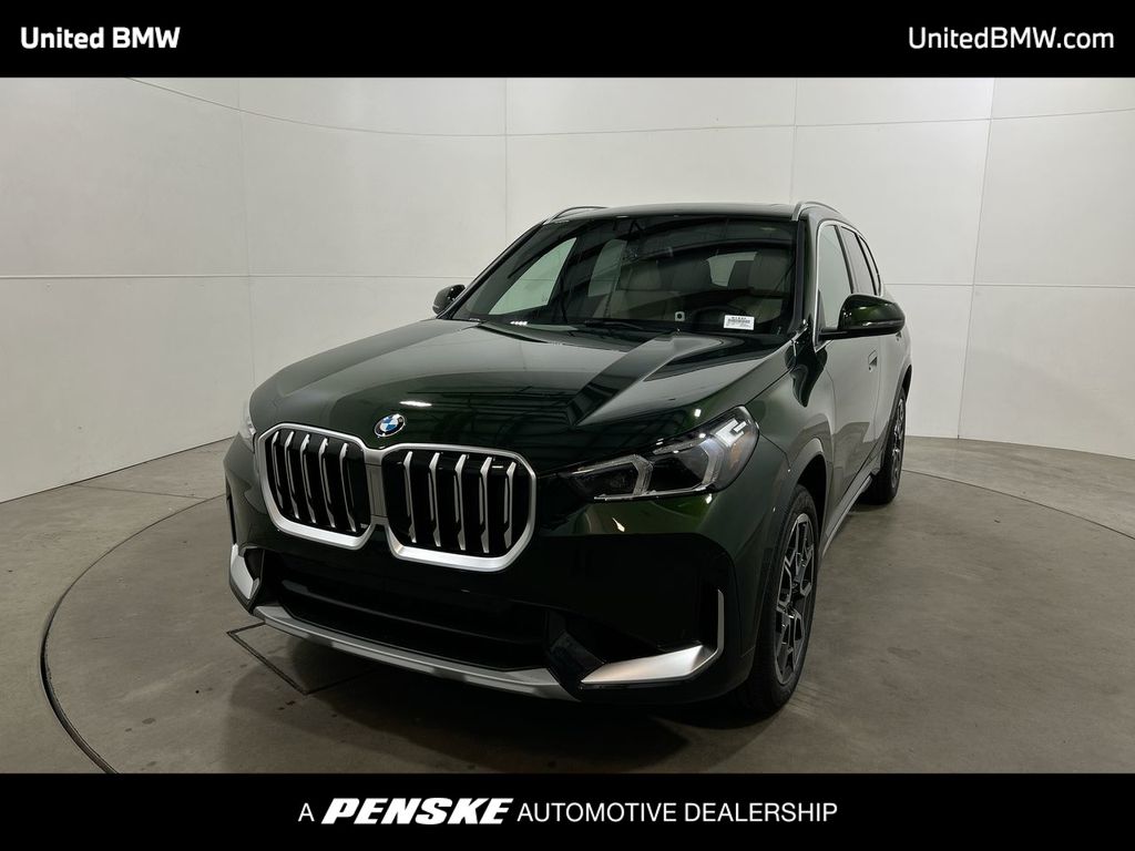 2025 BMW X1 28i's photo