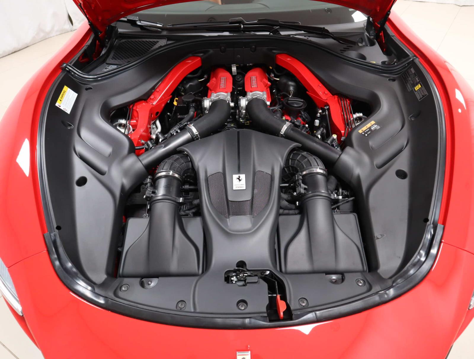 2025 Ferrari Roma Spider photo 21