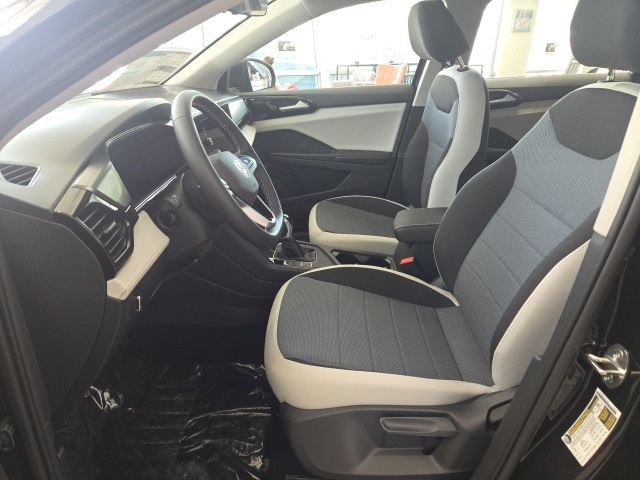 2025 Volkswagen Taos S photo 13