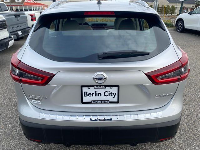 2022 Nissan Rogue Sport SV photo 3