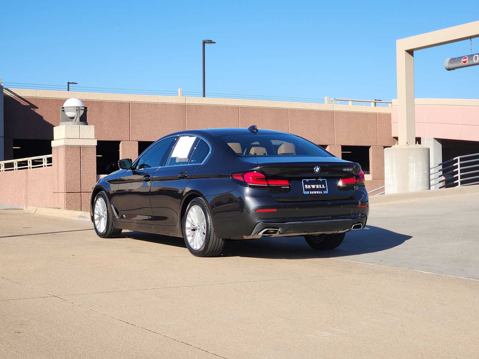 2023 Bmw 530i photo 3