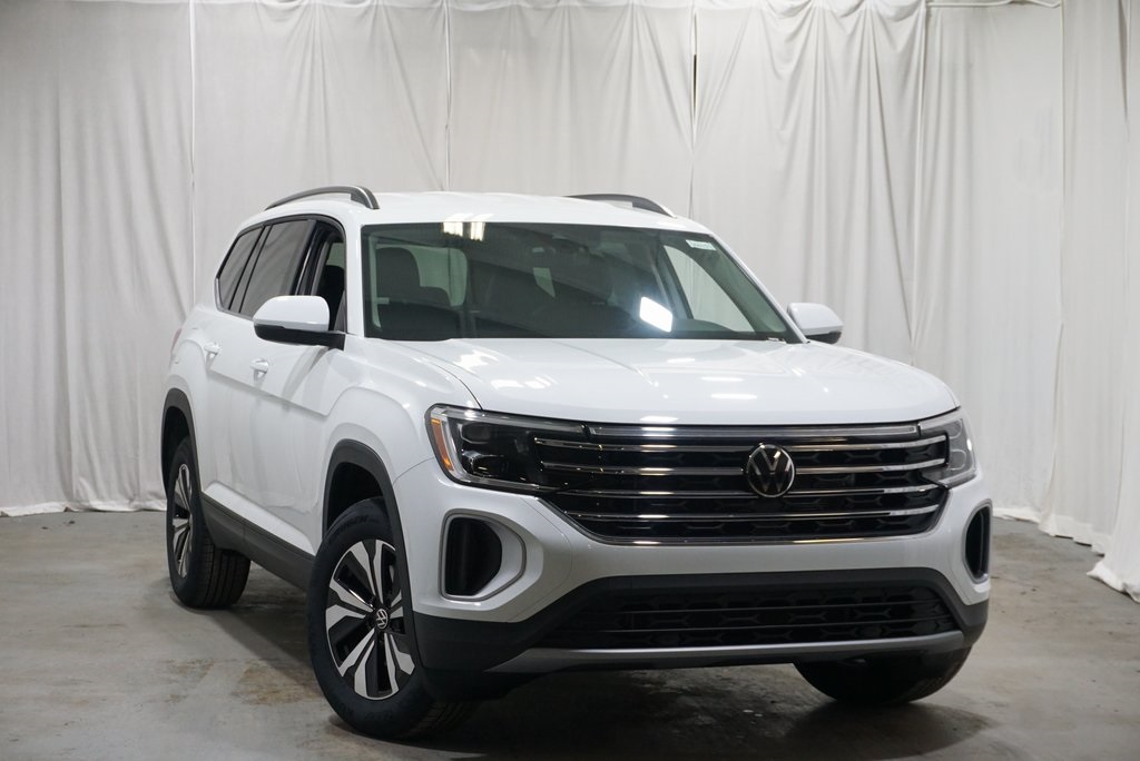 2025 Volkswagen Atlas SE photo 2