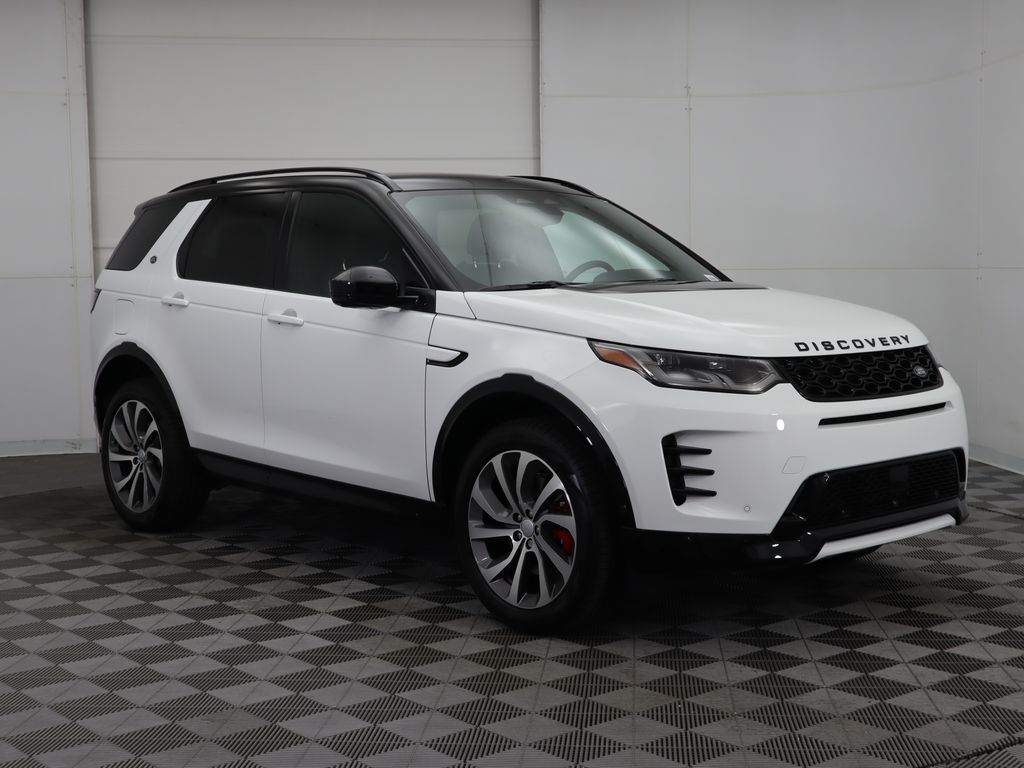 2025 Land Rover Discovery Sport SE photo 3