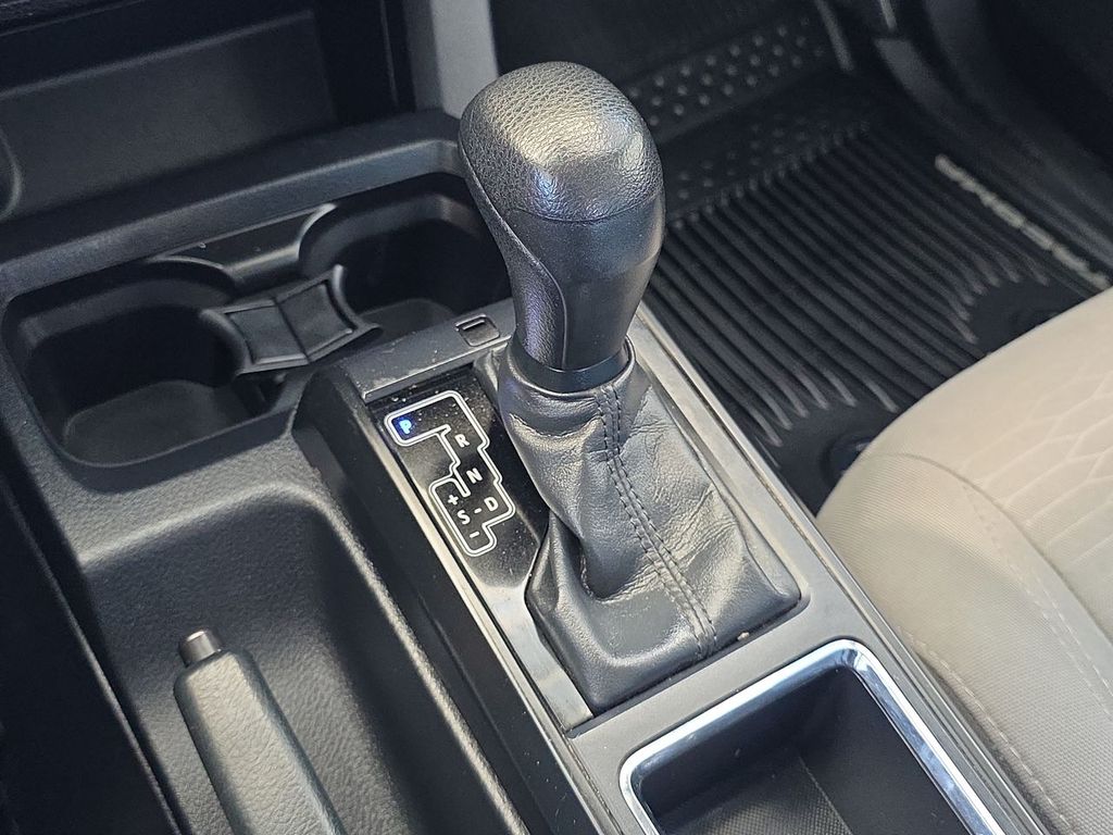 2018 Toyota Tacoma SR photo 16