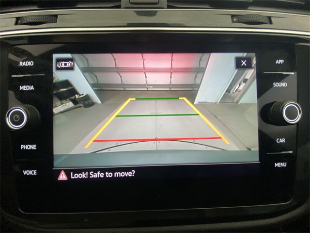 2022 Volkswagen Tiguan SE R-Line Black photo 17