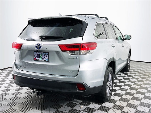 2019 Toyota Highlander Hybrid XLE photo 4