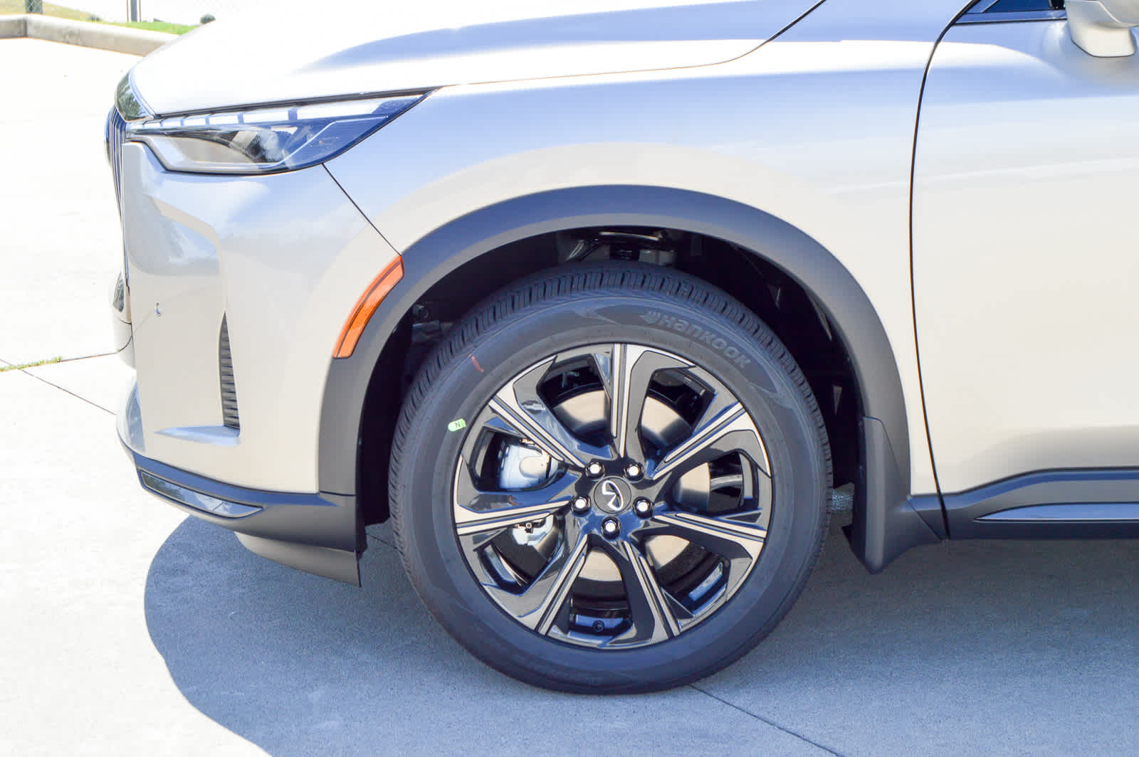 2026 Infiniti QX60 Autograph AWD photo 4