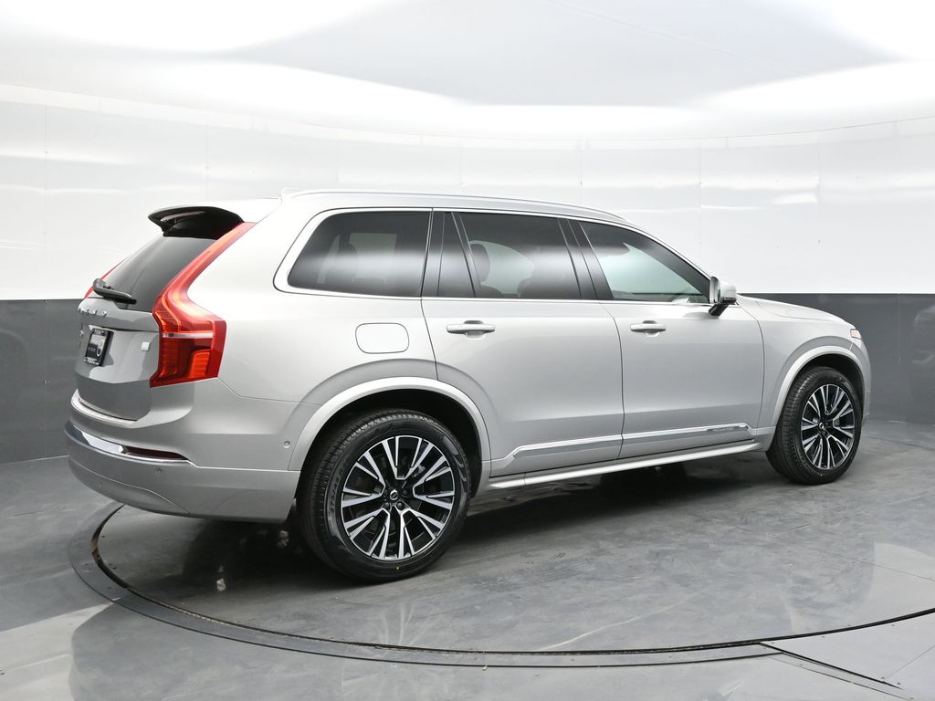 2023 Volvo XC90 T8 Plus photo 6