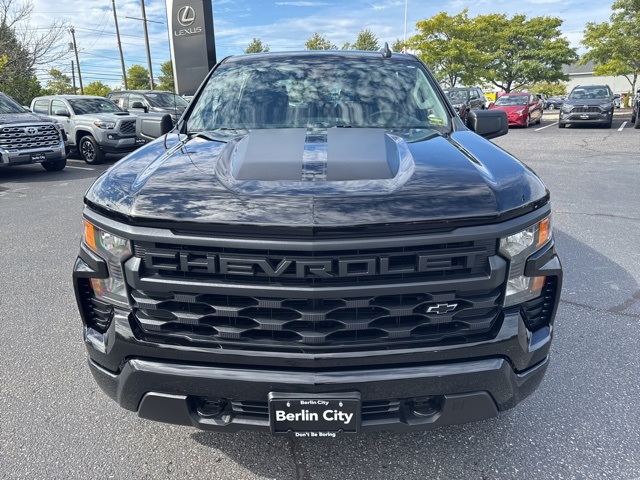 2023 Chevrolet Silverado 1500 Custom photo 8