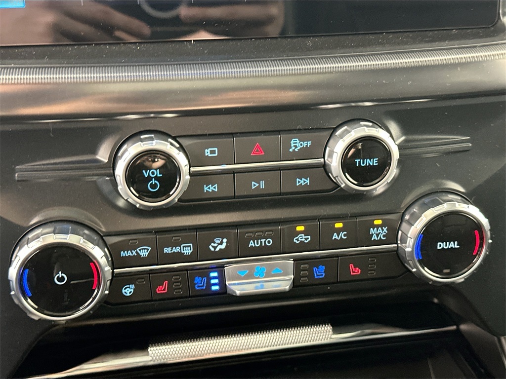2025 Ford F-150 Lariat photo 11