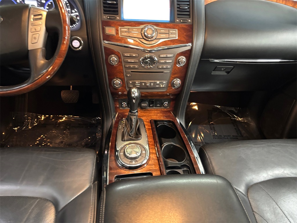 2016 Infiniti QX80 Base photo 19