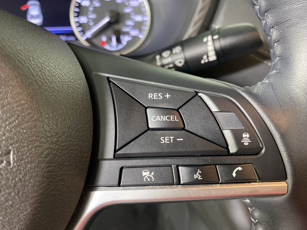2020 Nissan Sentra SV photo 6