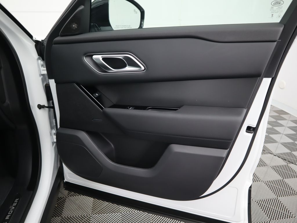 2026 Land Rover Range Rover Velar S photo 23