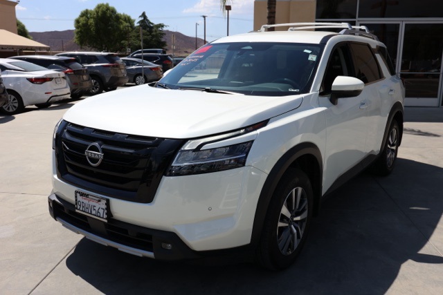 2022 Nissan Pathfinder SL photo 4