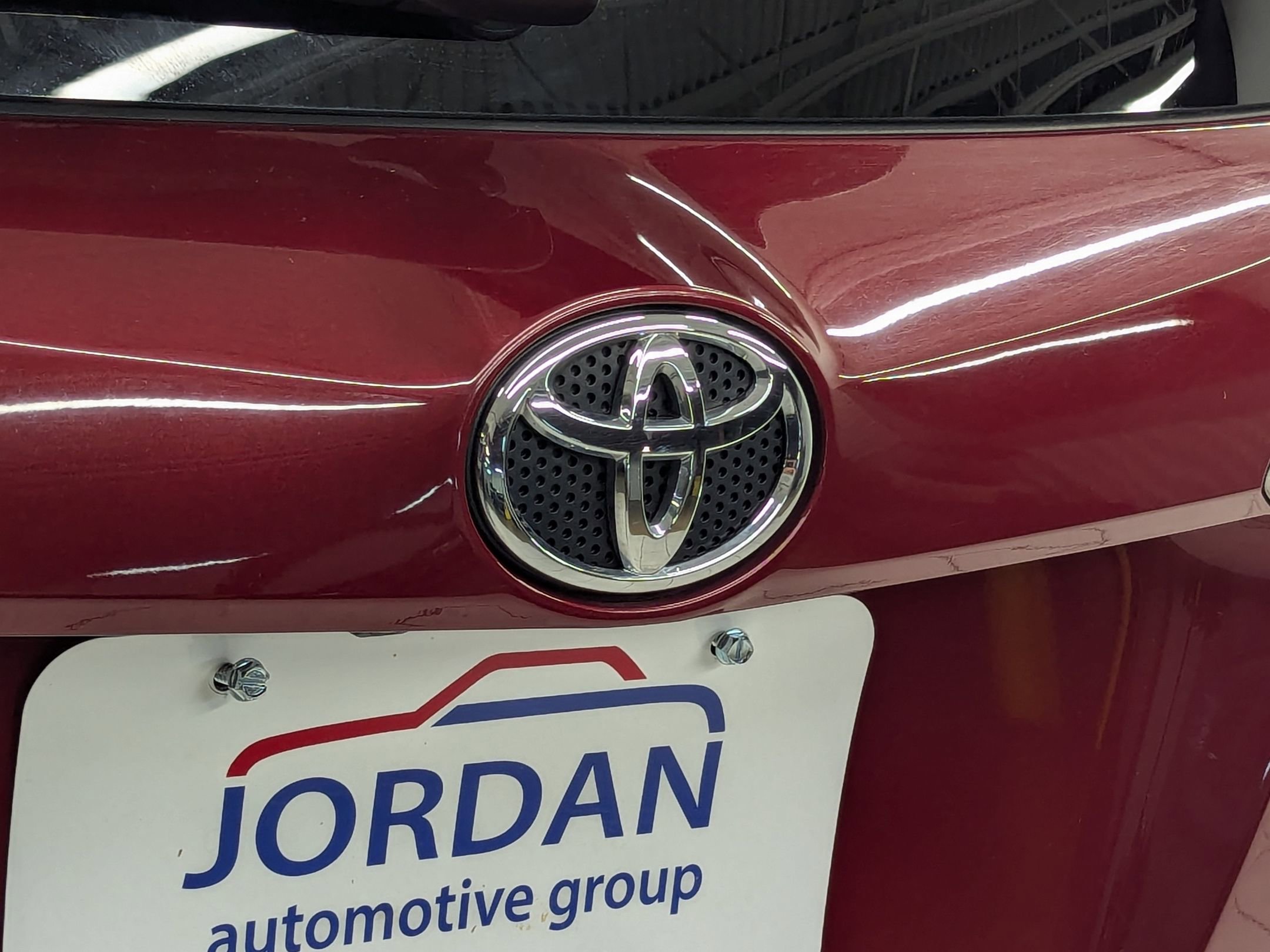 2018 Toyota RAV4 LE photo 25