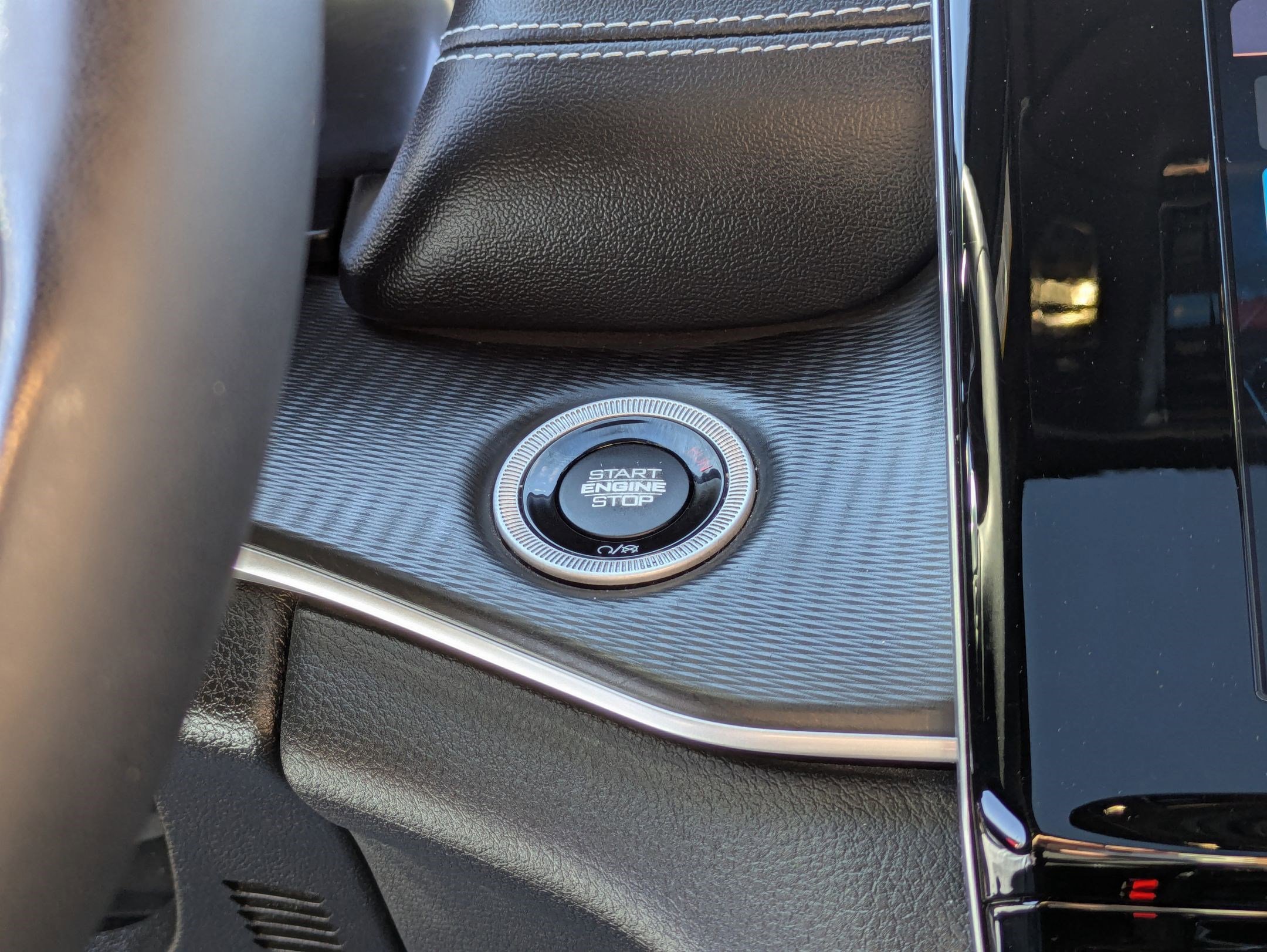 2023 Jeep Grand Cherokee Altitude photo 15