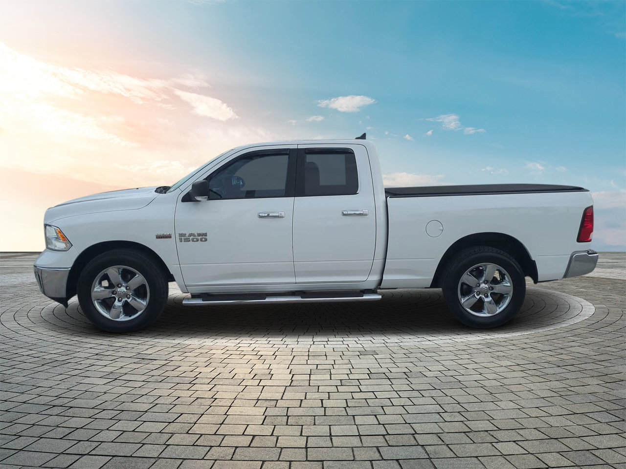 2017 Ram 1500 SLT photo 6
