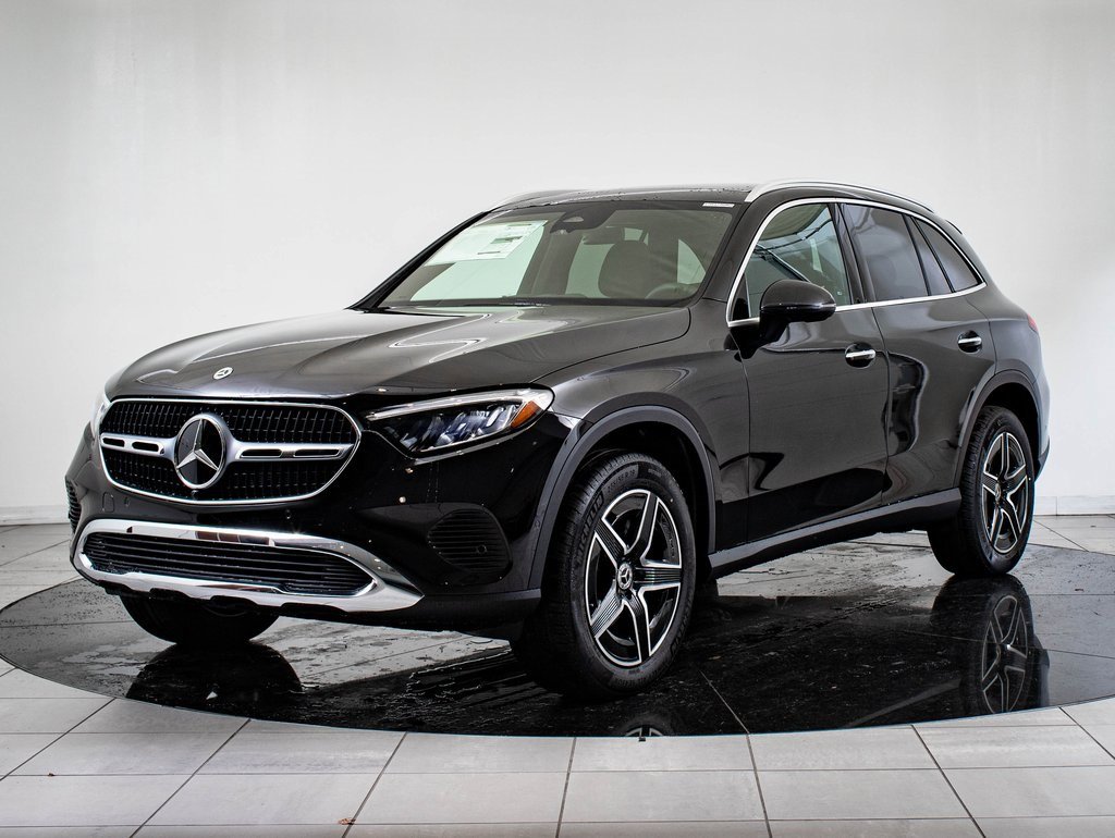 2026 Mercedes-Benz GLC Base's photo