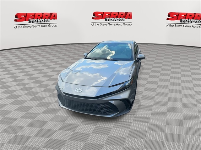 2026 Toyota Camry SE photo 4