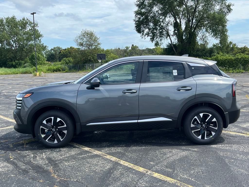 2025 Nissan Kicks SV photo 2