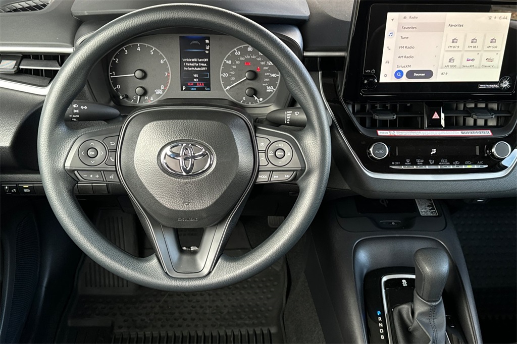 2025 Toyota Corolla LE photo 15