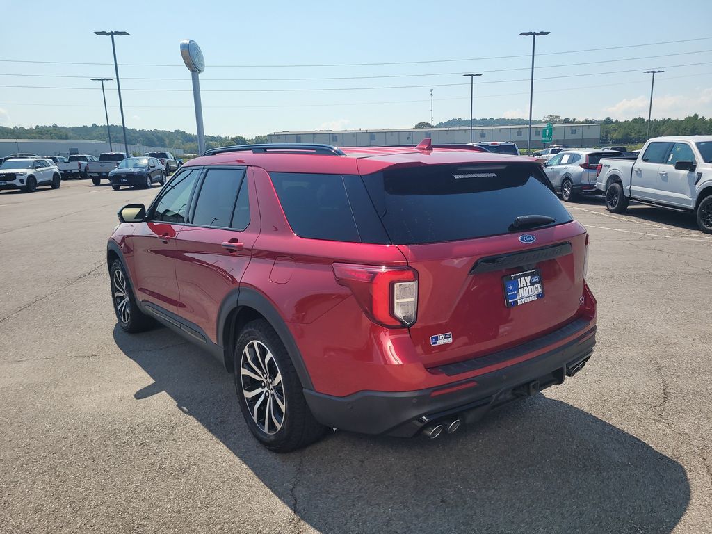 2020 Ford Explorer ST photo 5