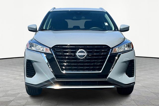 2024 Nissan Kicks SV photo 2