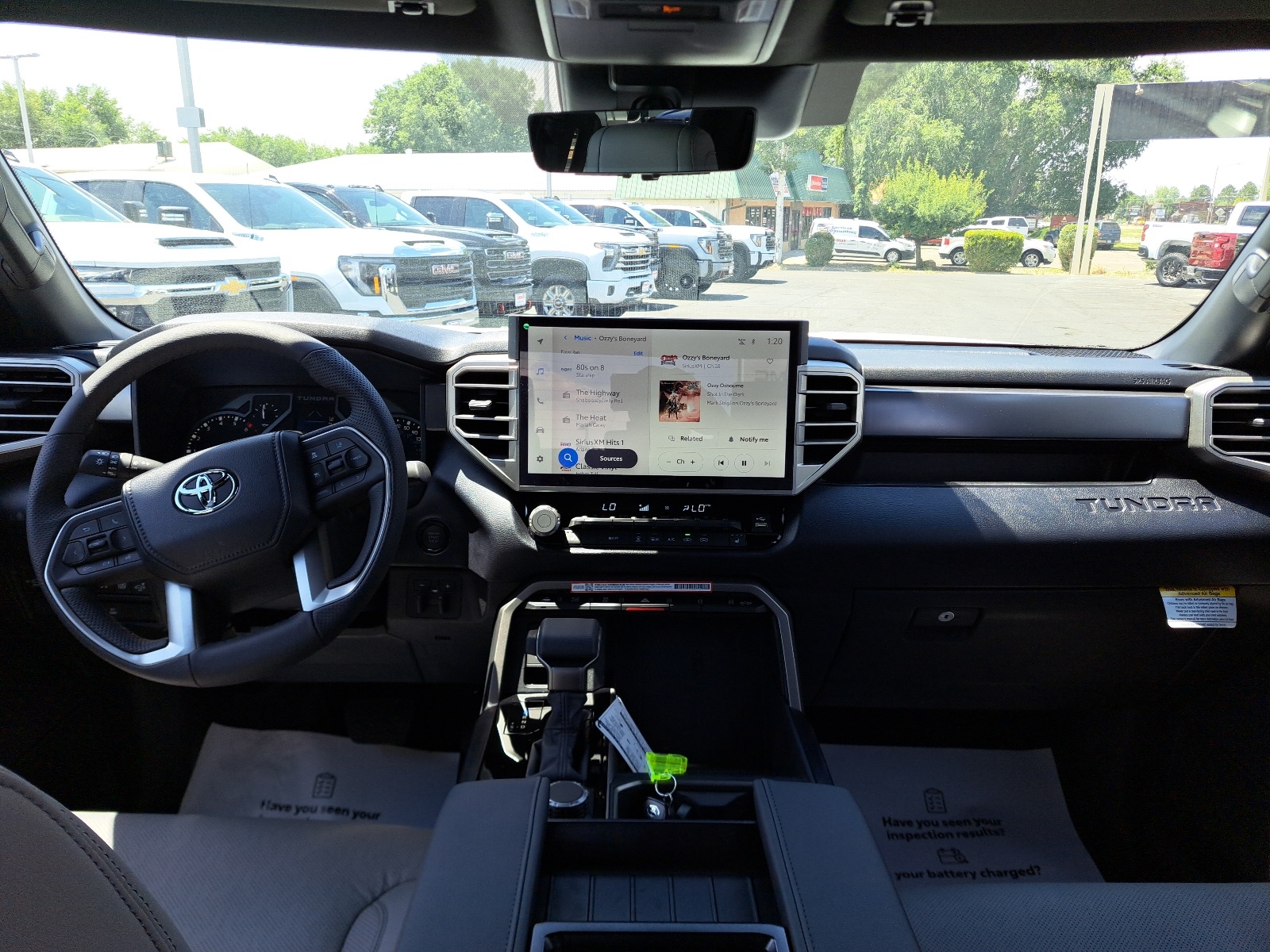 2025 Toyota Tundra SR5 CrewMax photo 26