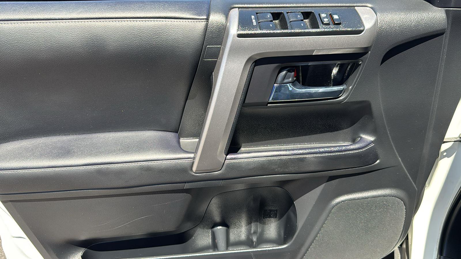 2023 Toyota 4Runner SR5 Premium photo 11