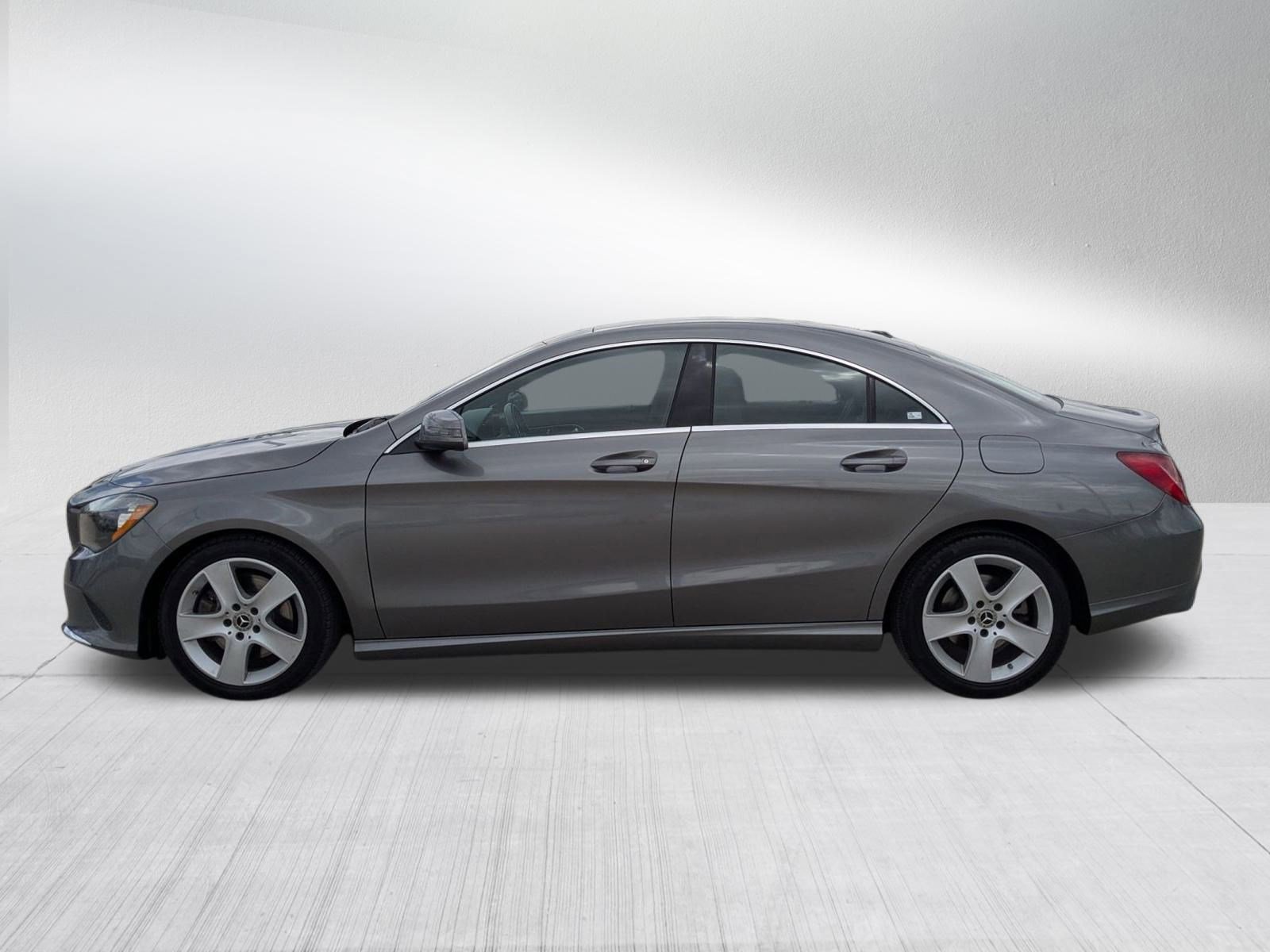 2018 Mercedes Benz CLA 250 4MATIC photo 2