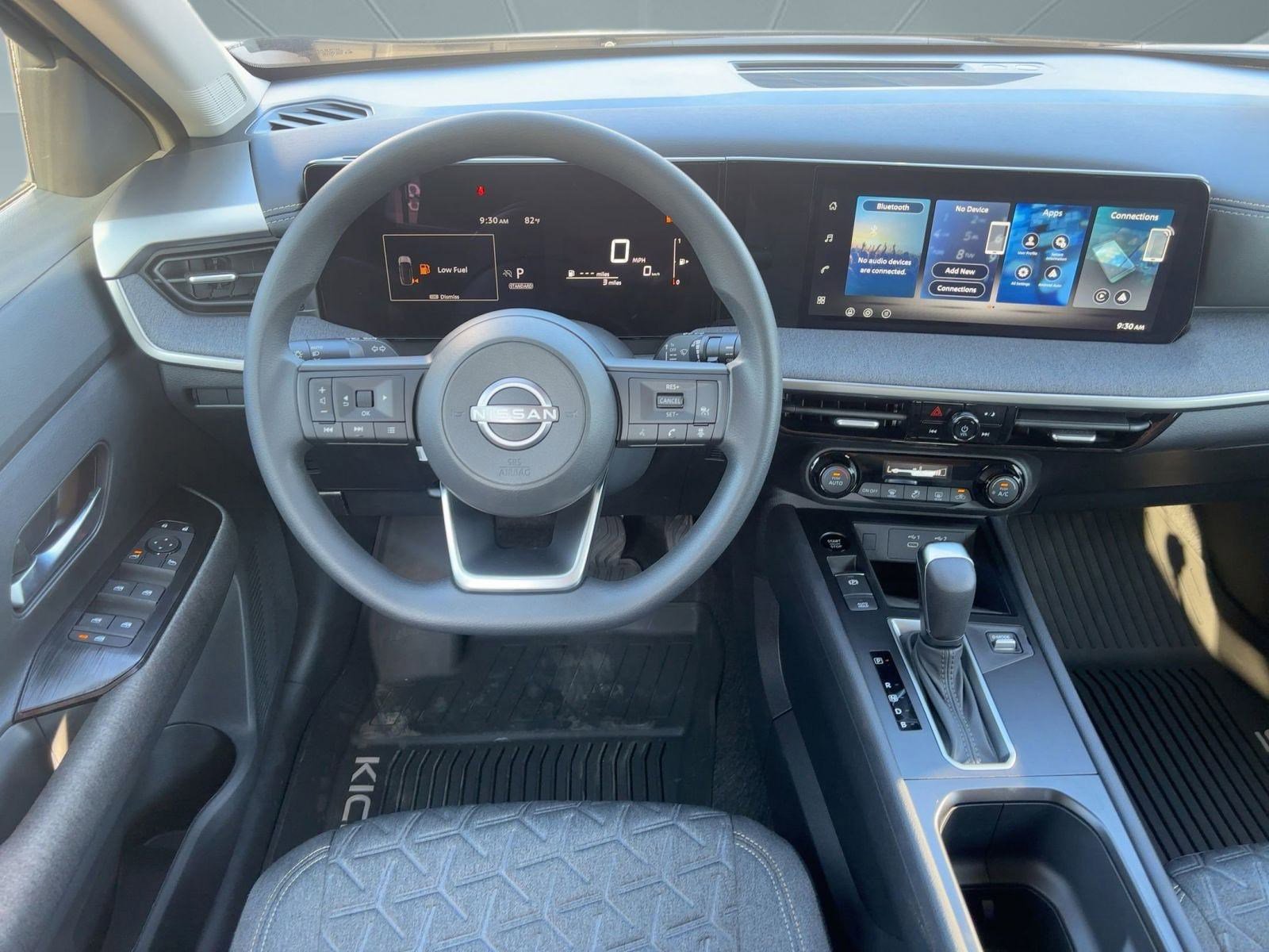 2026 Nissan Kicks SV photo 23