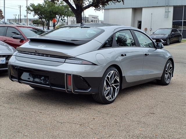2025 Hyundai Ioniq 6 SEL photo 3