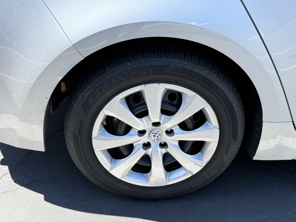 2021 Toyota Corolla LE photo 5