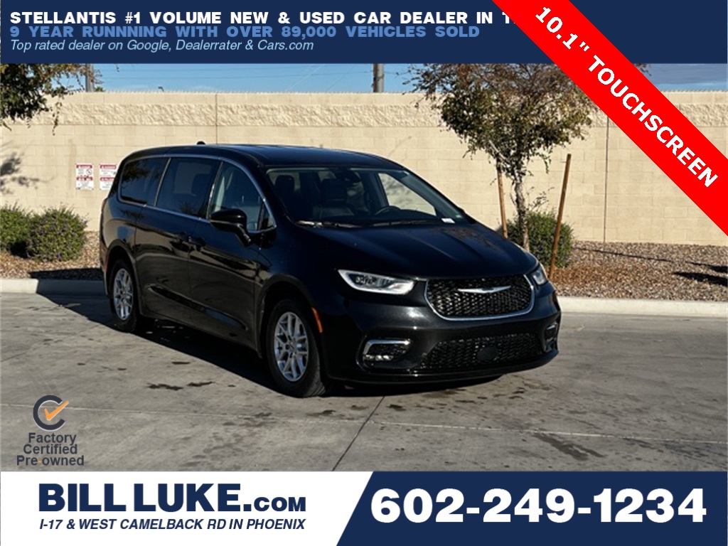 2024 Chrysler Pacifica Touring L's photo