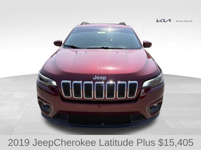 2019 Jeep Cherokee Latitude photo 2