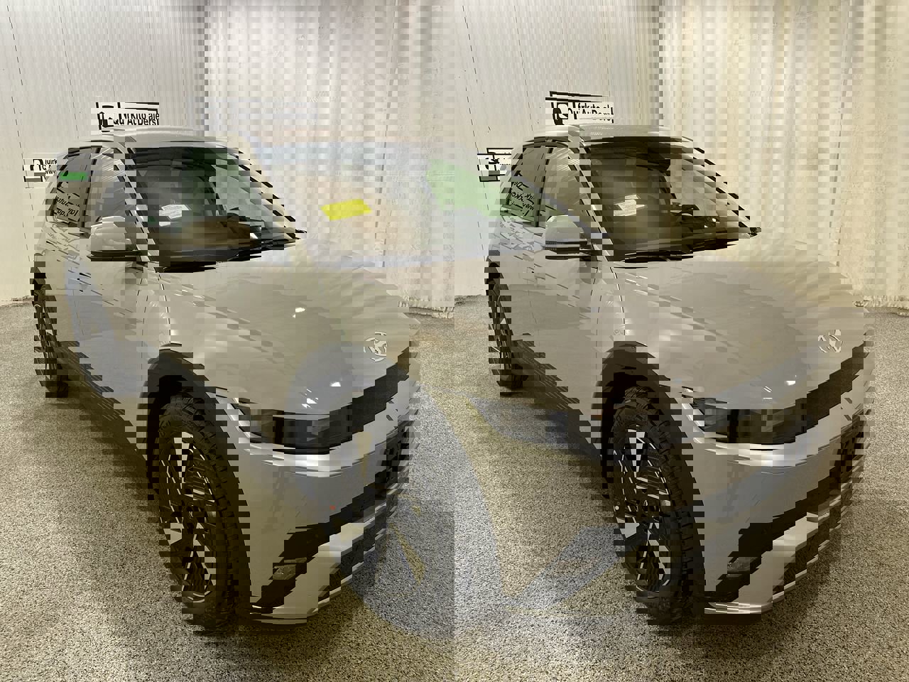 New 2025 Cyber Gray Hyundai SE image 1