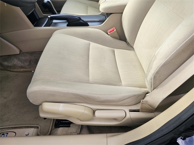 2012 Honda Accord LX photo 14