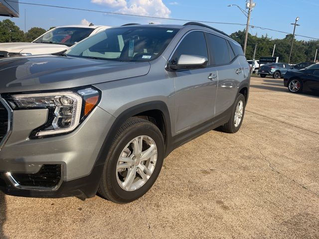 2024 Gmc Terrain SLE photo 2