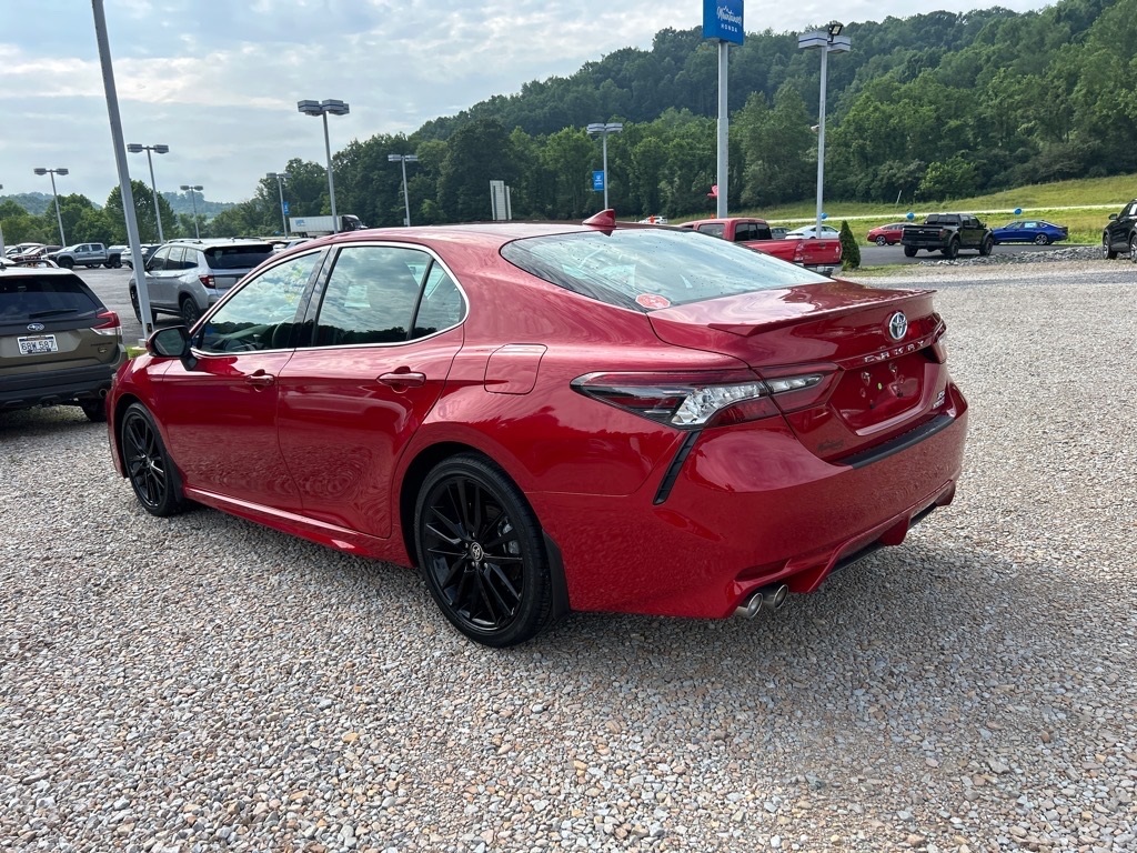 2024 Toyota Camry Hybrid XSE photo 5