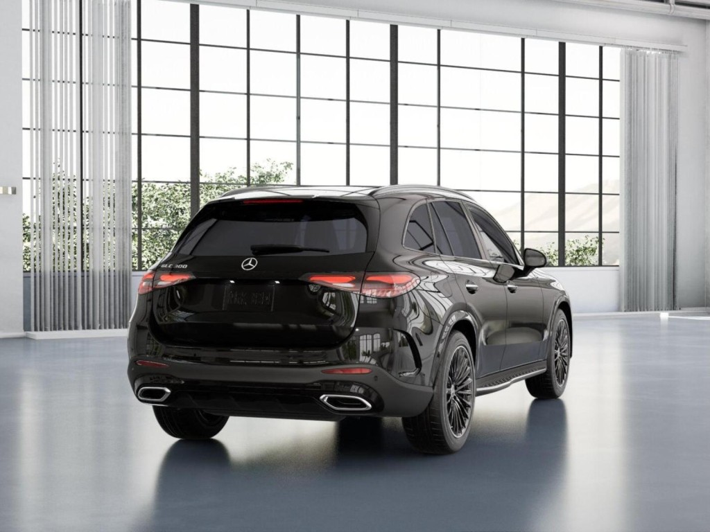 2026 Mercedes Benz GLC 300 photo 21