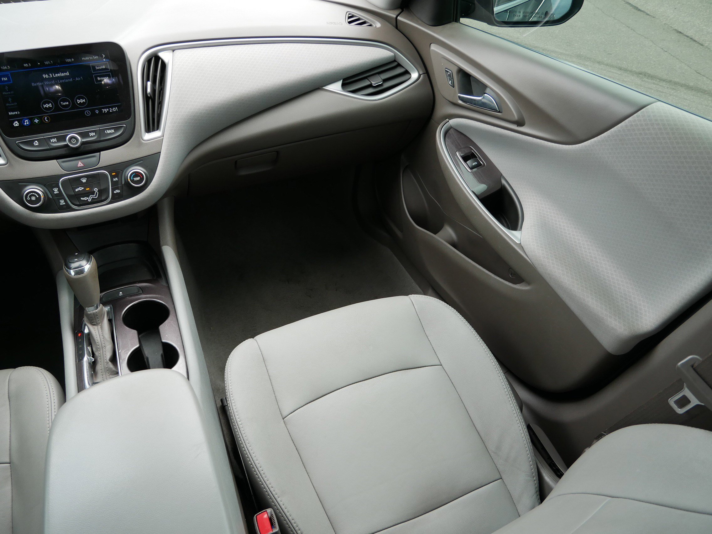 2019 Chevrolet Malibu LS photo 11