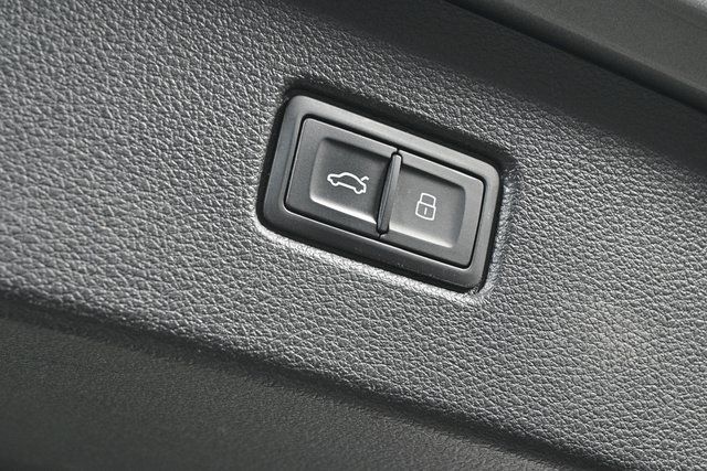 2017 Audi Q7 3.0T Premium Plus photo 25