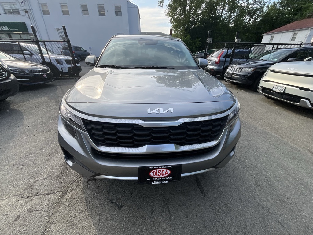 2023 Kia Seltos LX photo 4