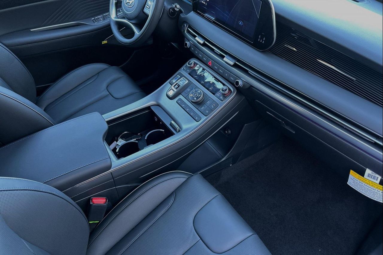 2025 Hyundai Palisade Calligraphy photo 16