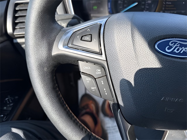 2020 Ford Fusion Hybrid Titanium photo 24