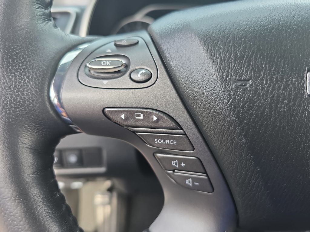 2020 Nissan Murano SL photo 16