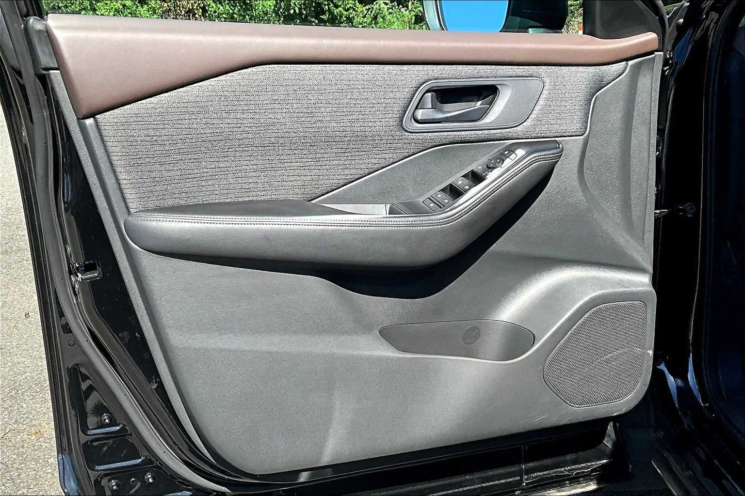 2021 Nissan Rogue S AWD photo 18